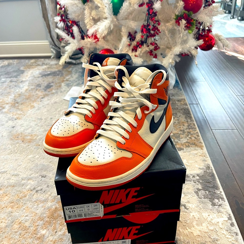 AJ1  Shattered Backboard